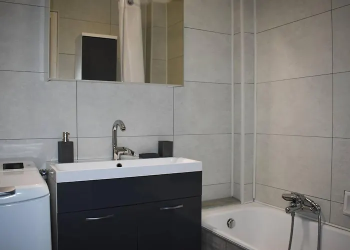 Apartamento Spacieux T3 Proche Centre-ville Font-romeu - Fr-1-580-95 Font-Romeu-Odeillo-Via